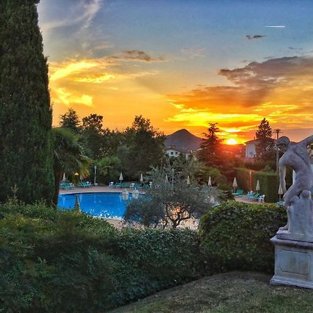 Hotel Des Bains Terme Montegrotto Terme Kültér fotó