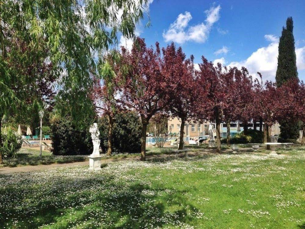 Hotel Des Bains Terme Montegrotto Terme Kültér fotó